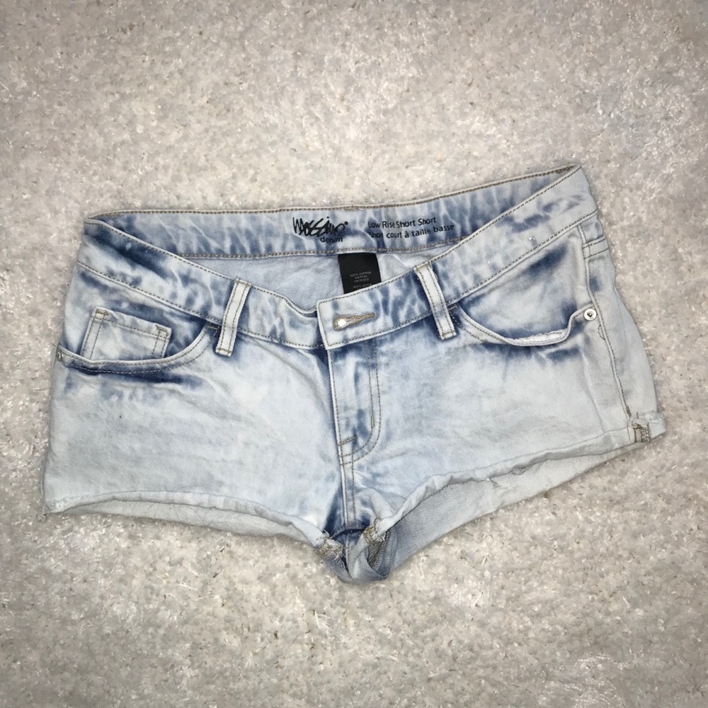 Light Wash Low Rise Denim Shorts